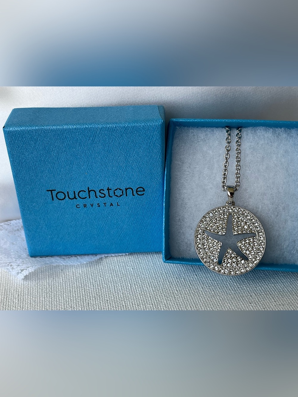 Touchstone Crystal Sparkling Sea Star Necklace in Silver ✔️Last one Avail ❣️ - Picture 4 of 10